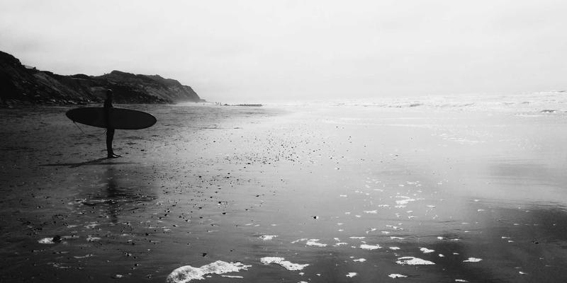 从赛博朋克到现实防线：NFV与CNF的演进与性能对决